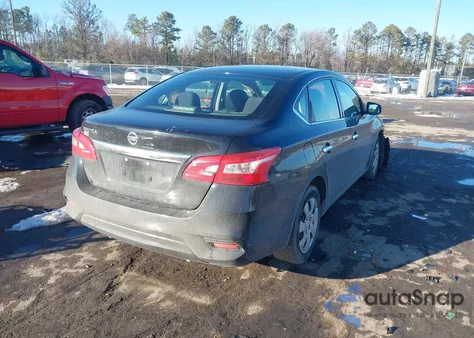 2017 Nissan Sentra S z USA, uszkodzony, nr VIN 3N1AB7AP2HY391465